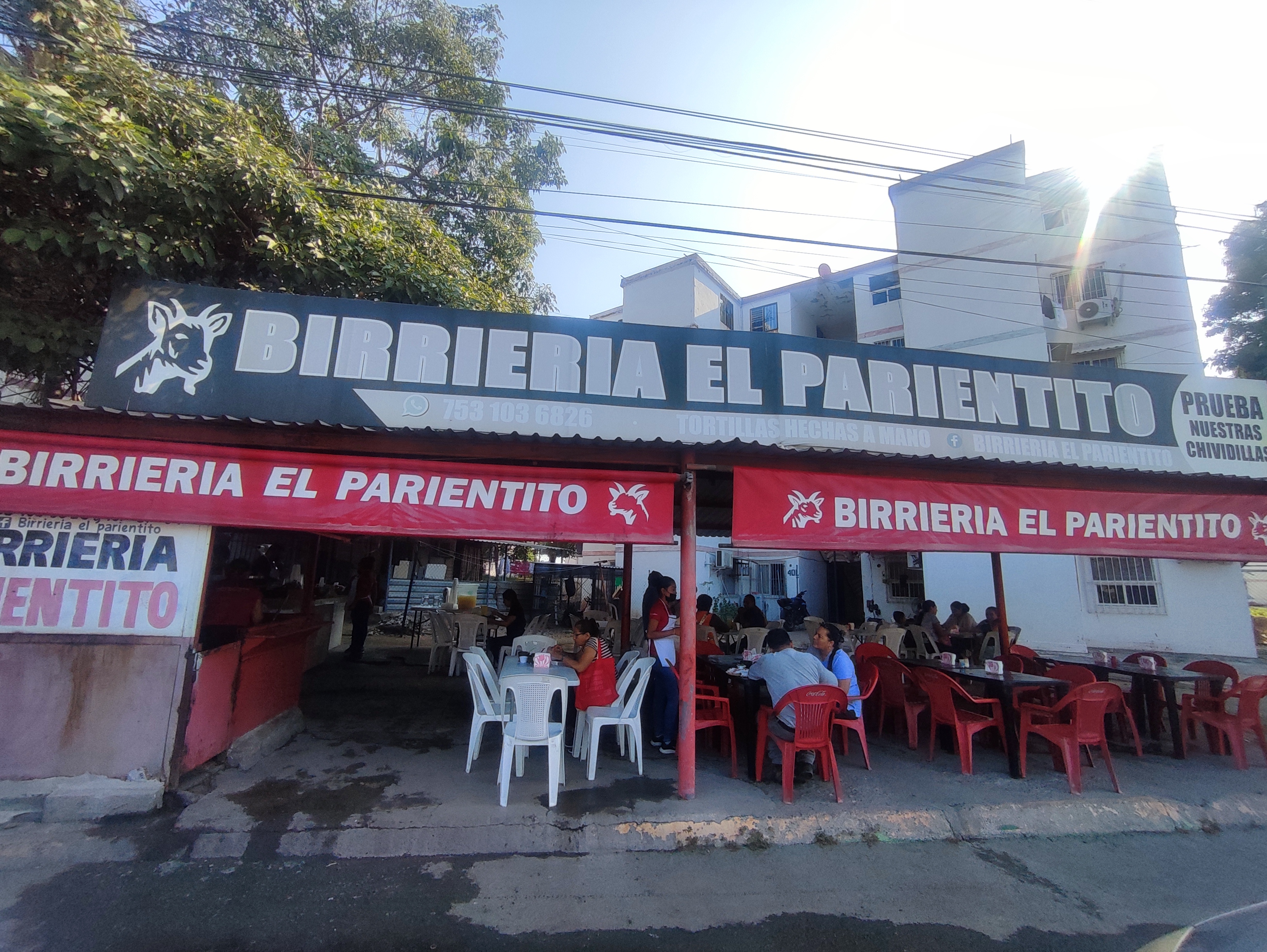 Birria de chivo el Parientito